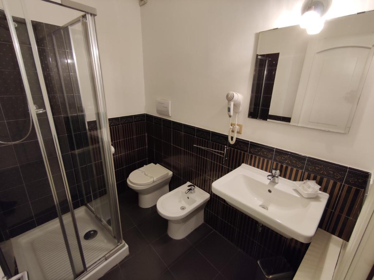 Sami Rooms - Teatro A 400 Mt - Ortigia A 1500 Mt - Syracuse Екстер'єр фото