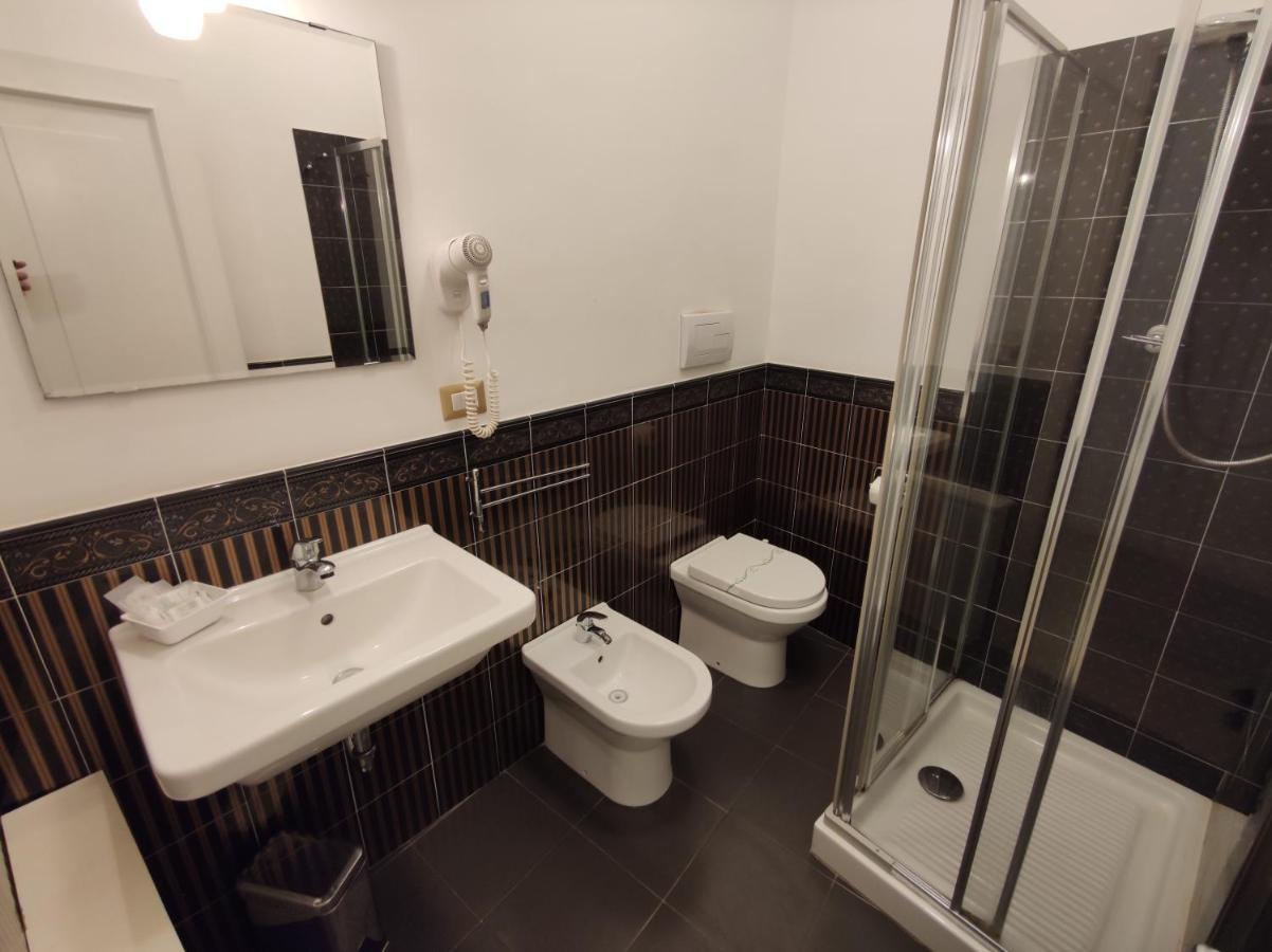 Sami Rooms - Teatro A 400 Mt - Ortigia A 1500 Mt - Syracuse Екстер'єр фото