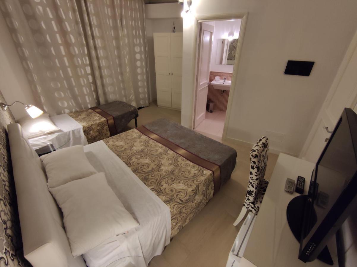 Sami Rooms - Teatro A 400 Mt - Ortigia A 1500 Mt - Syracuse Екстер'єр фото