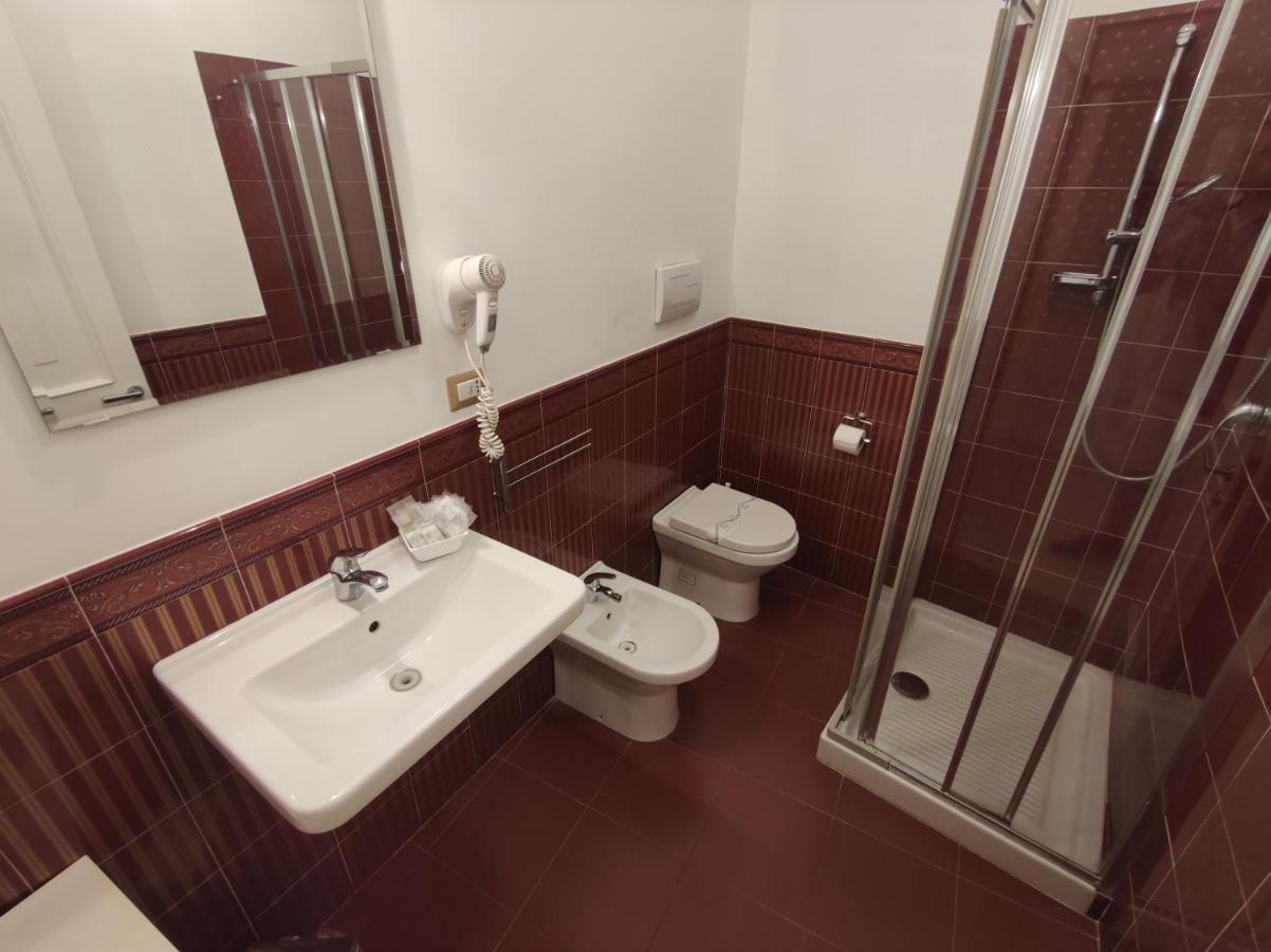 Sami Rooms - Teatro A 400 Mt - Ortigia A 1500 Mt - Syracuse Екстер'єр фото